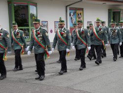 sf sonntag 2025040